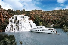 Motor Yacht�TRUE NORTH